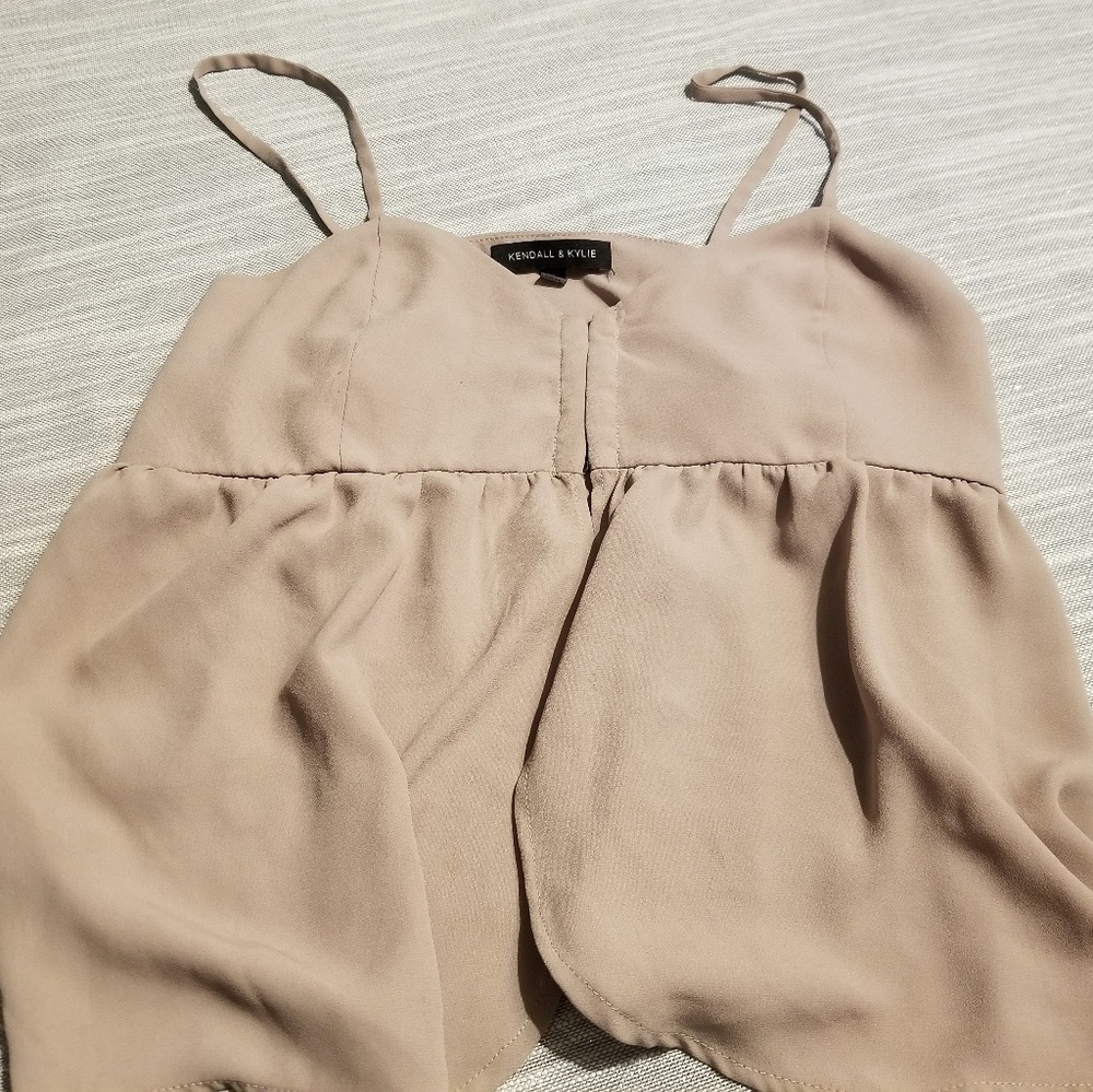 Kendall & Kylie cropped top.